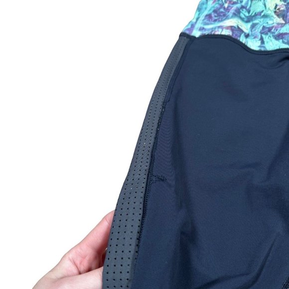 Lululemon Var-City Crop Navy Iridescent Multi Mesh Panel Lattice Leggings Size 8 - Picture 5 of 14